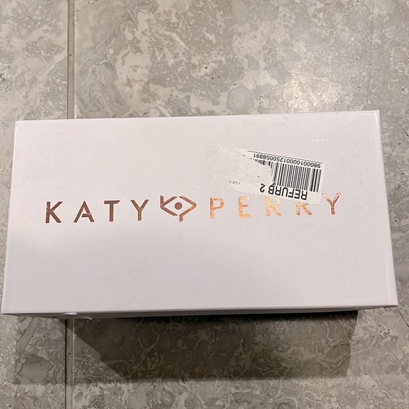 NEW Katy Perry The Cubie Bead Sandals, Honeycomb Yellow Size 7M/ 37 New in Box - Picture 6 of 8